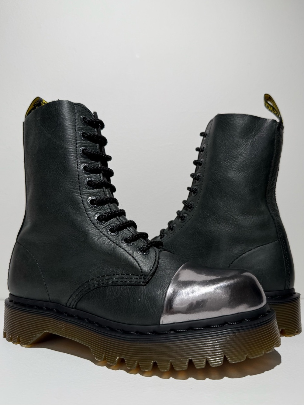 Dr. Martens Black Alloy Soft Leather 10 Eye Cap Toe Boots UK 5